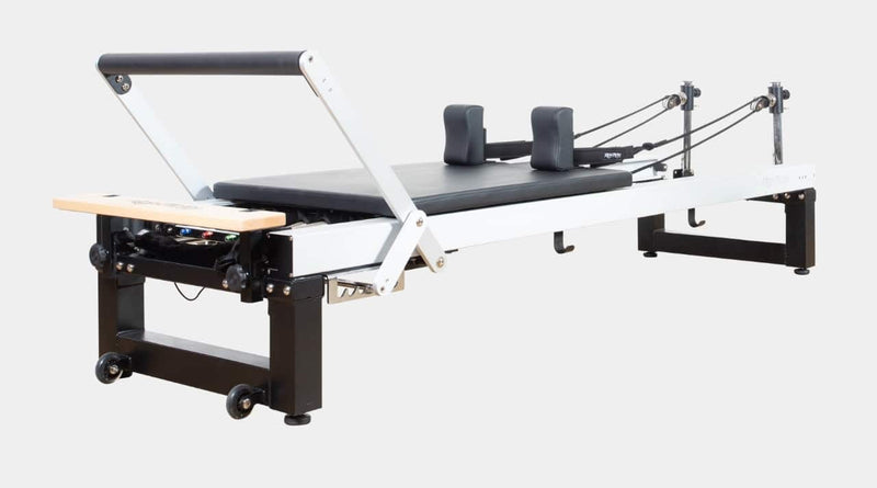 Align Pilates A8-Pro, front angle view of the foot bar and standing platform