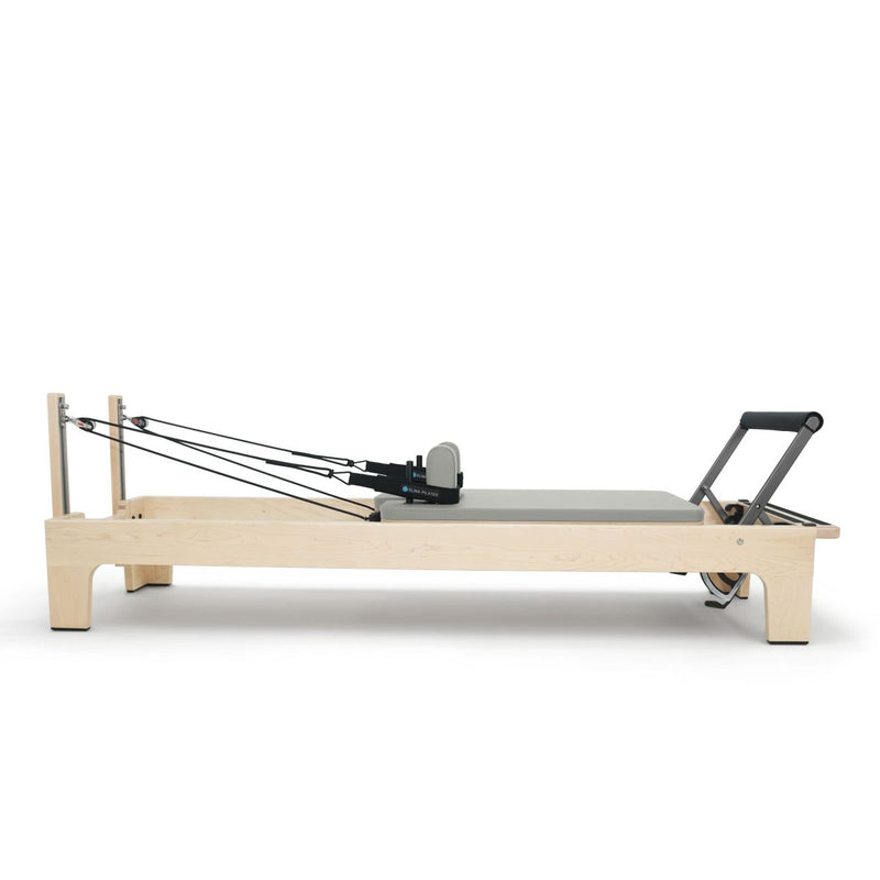 Elina Pilates Club Reformer in iceberg